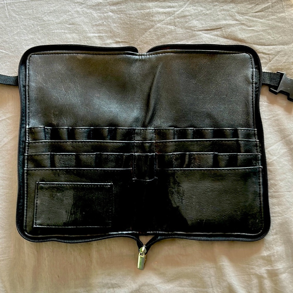 💕3/$20 Makeup Brush waist caddy